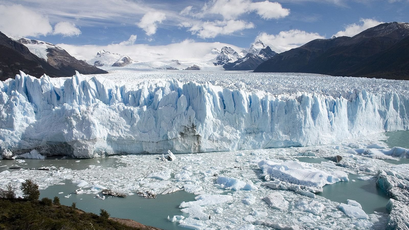 The face of the Perito Moreno glacier, Argentine Patagonia